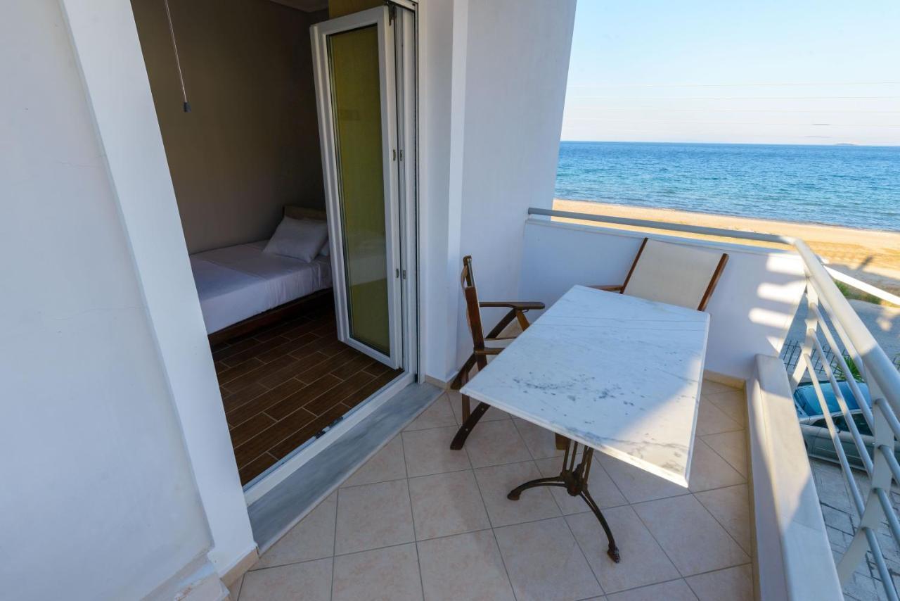 Lemoni Luxury Residence In Front Of The Sea Kechries Exterior photo