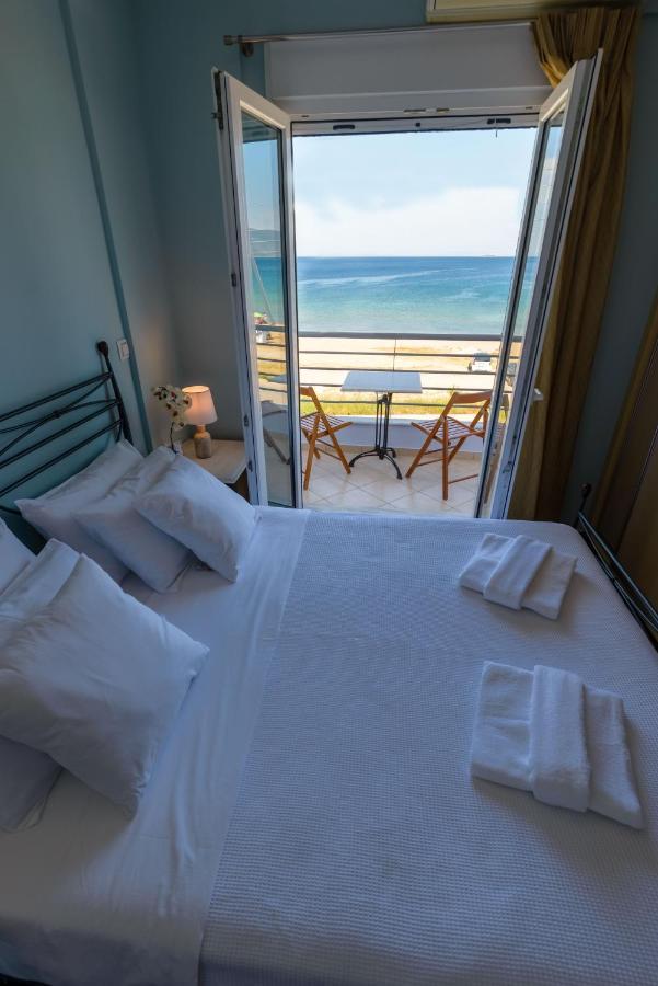Lemoni Luxury Residence In Front Of The Sea Kechries Exterior photo